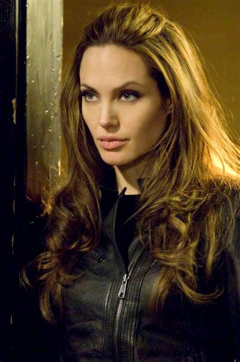 Angelina Jolie Naked Pics 2009