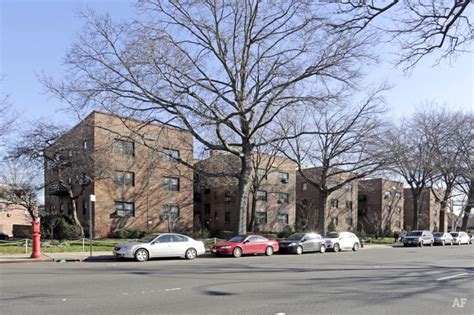 woodhaven apartments  woodhaven blvd rego park ny  apartment finder