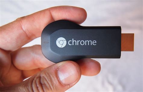 google chromecast review usb media player wireless tv stick laptop mag