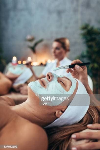 Hd Massage Photos Et Images De Collection Getty Images