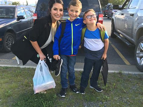 Sarah Palins Son Trig 8 Has His First Day Of School See The