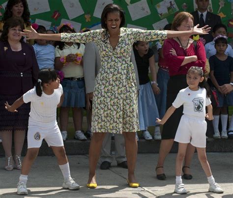 Michelle Obama In A Dvf Wrap Dress Damas Torres Y 7 De