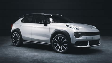 lynk  reveals  suv confirms  launch  europe