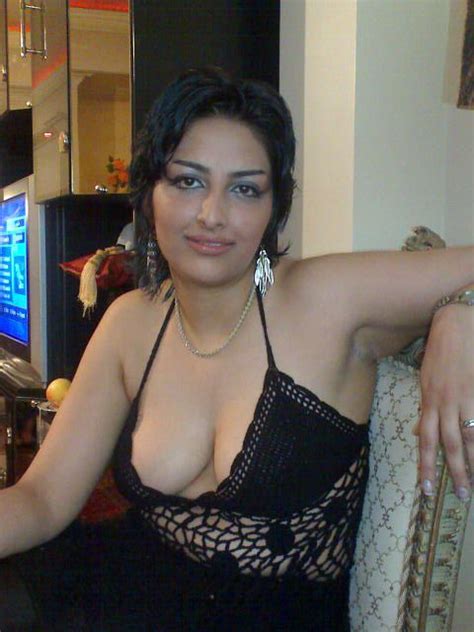 34dc5bfhgym95gsk3tmq hot aunties pinterest saree and ss