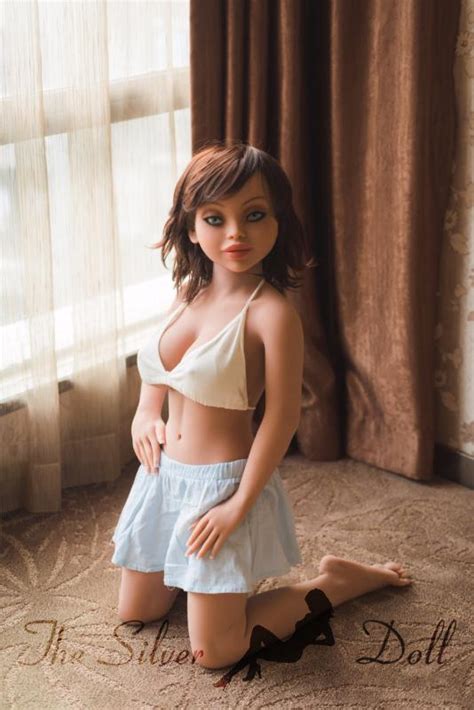 Wm Dolls 118cm Suzy In Her Hotel Room The Silver Doll