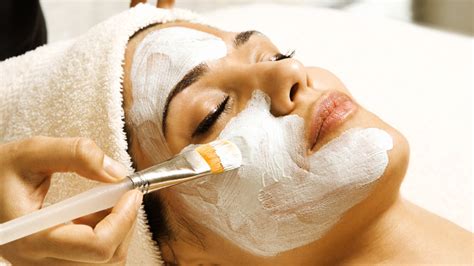 downtown miami spa facial treatments  seasons hotel miami