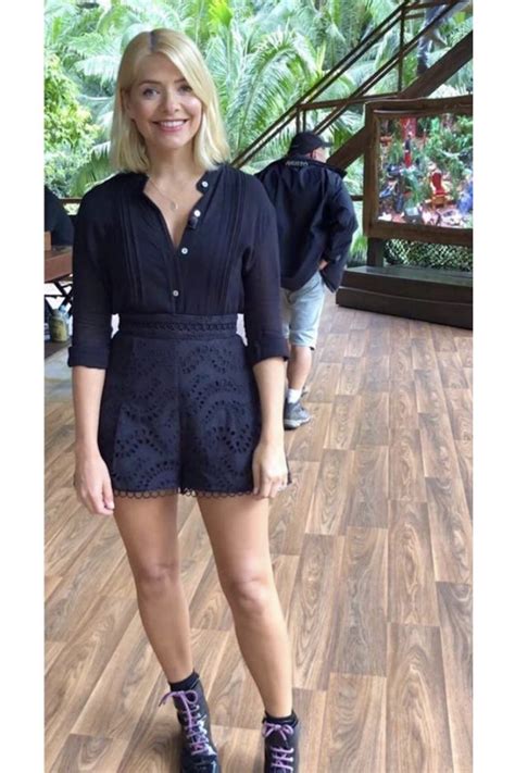 holly willoughby s i m a celeb outfits where are the presenter s