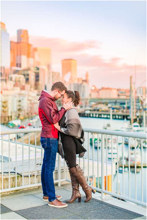 Sunset Downtown Seattle Waterfront Anniversary Session Stephan And Ale