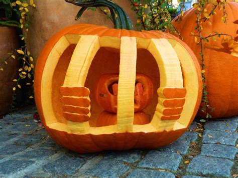 21 Of The Best Pumpkin Carving Or Not Ideas That Will Impress Anyone
