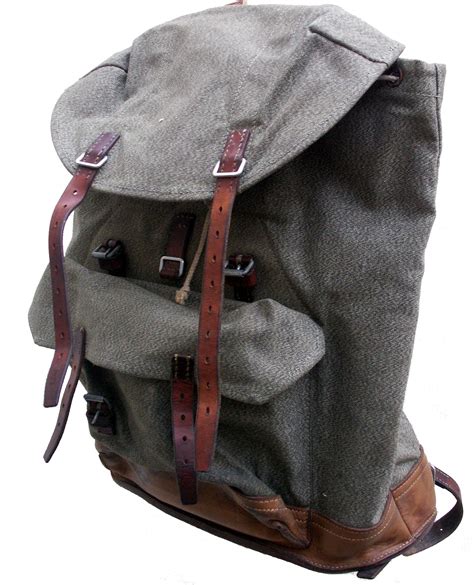 backpack wikiwand