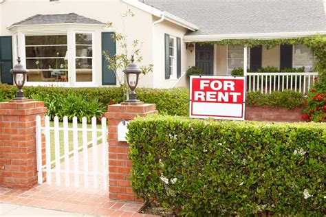 house  apartment factors    renting  single family home rent blog