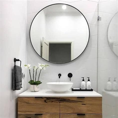 tips to choose a bathroom mirror amazing interiors 욕실 욕실 인테리어 디자인 화장실