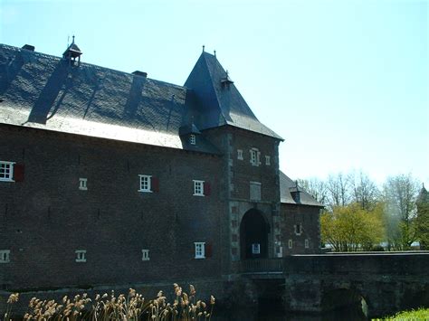 pollyanna files castle hoensbroek medieval portion