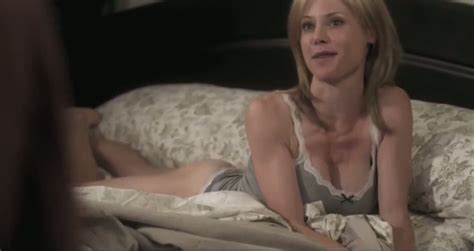 naked julie bowen in amy s o video clip