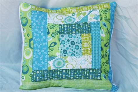 lilyquilt simple pillow cover tutorial