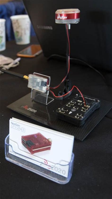 nextgen ads   drones tiny transceiver developed uavionix