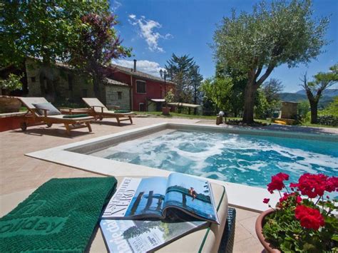 pin op luxe vakantiehuizen met prive zwembad