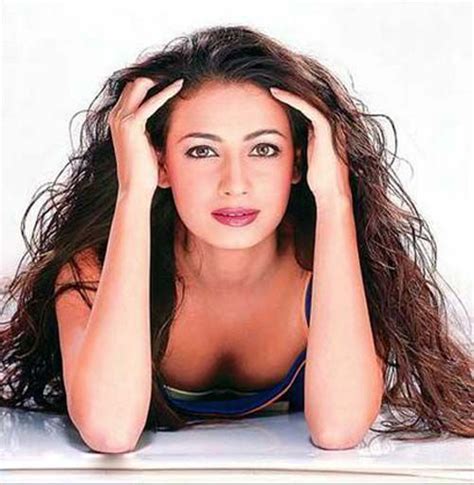 Best Cleavages In The World Diya Mirza Cleavage