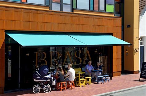 retractable restaurant awnings broadview outdoor shading