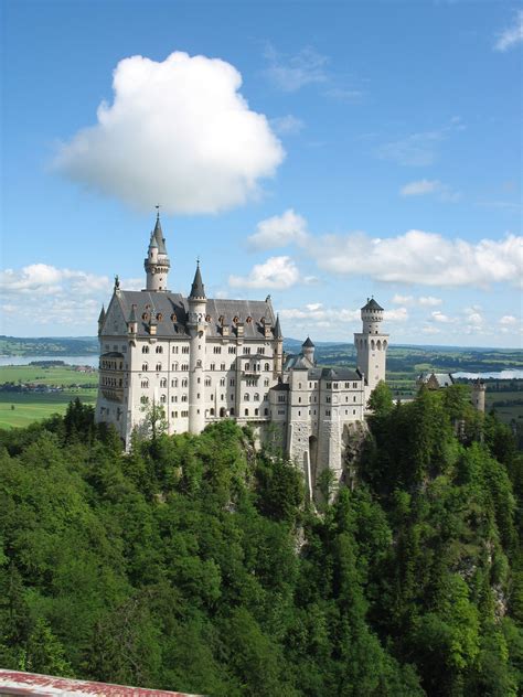 neuschwanstein castle  bavaria germany disneys sleeping beauty castle  modeled