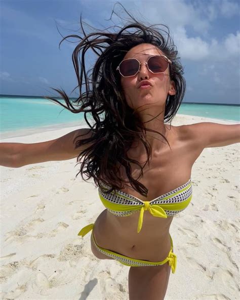 Nina Dobrev Sexy Poses In A Bikini On The Beach 49 Photos Leak Full ⋆