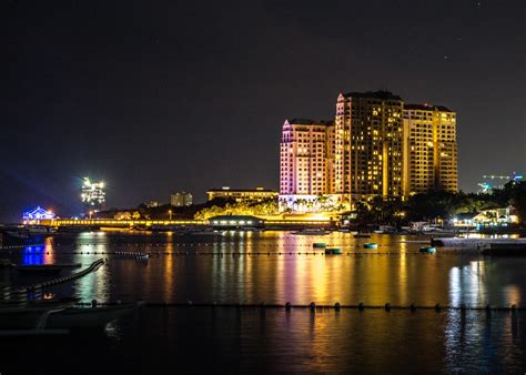 movenpick hotel cebu night scene smithsonian photo contest