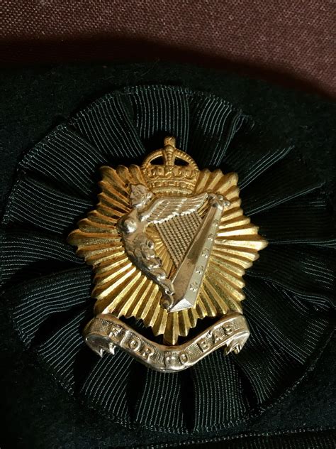 irish regiment  canada caubeen wbadge kidd family auctions