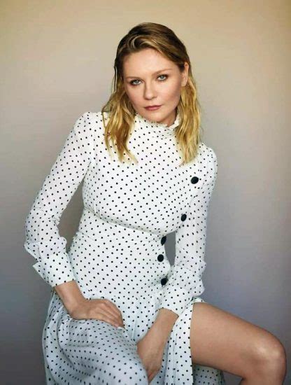 kirsten dunst nude leaked pics and naked sex scenes