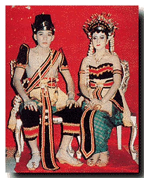pakaian adat jawa timur budaya indonesia