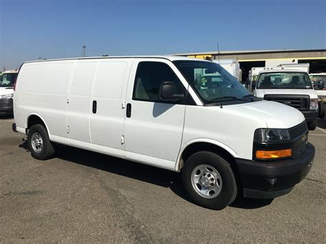 2018 Chevrolet Express 2500 Extended Cargo Van 244860