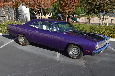 plymouth road runner   pack  speed crazy purple classic promenade