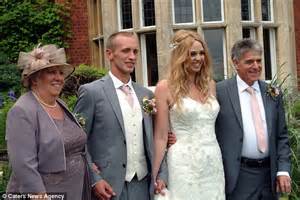 saltby bride who was bald from hair pulling addiction weds with long