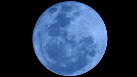 blue moon    shine  week space