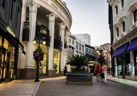 via rodeo rodeo drive palms on the august 12th 2017 los angeles