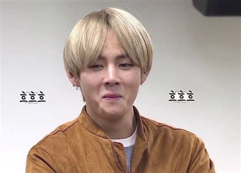 Pin By Mona All Otaibi On رياكشن V Funny Face Taehyung Face Meme