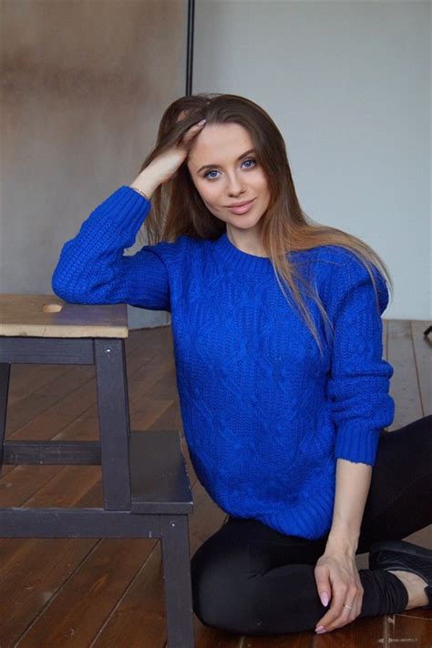 Gorgeous Daria 30 Y O From Nizhny Tagil With Light Brown Hair Id