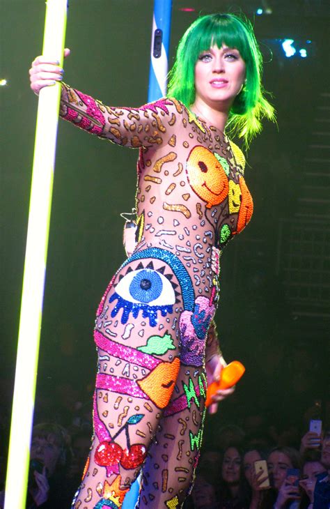 Katy Perry Kicks Off Prismatic World Tour Debuts Colorful Stage