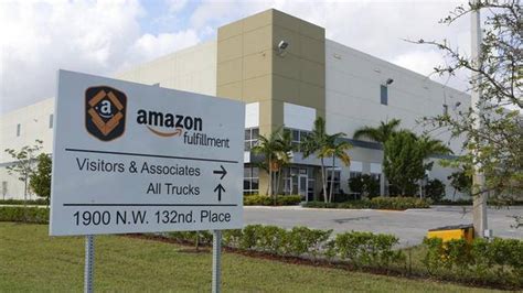 amazons  warehouse  south florida aims  speed deliveries miami herald