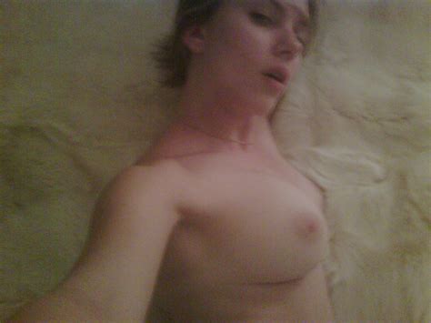 scarlett johansson nude photos leaked [high resolution images] porn