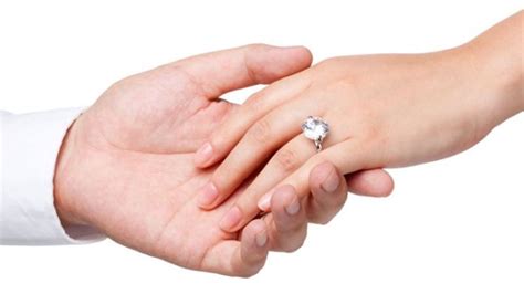 Why You Really Wear Your Engagement Ring On Your Left