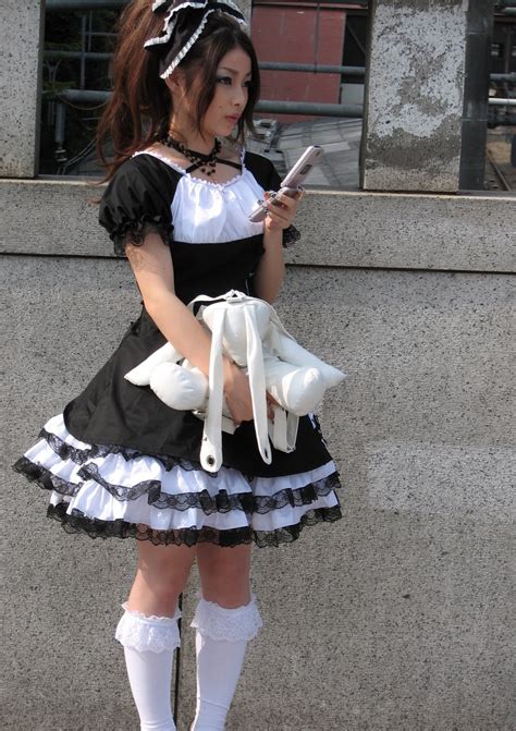 cosplay kosupure or meido is more than french maid dress up