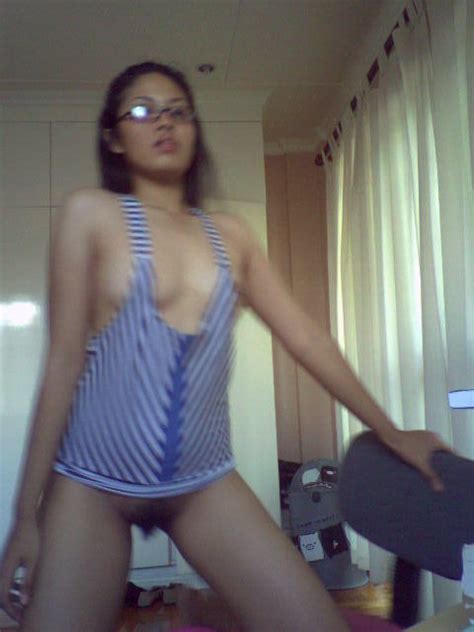 really beautiful and super cute filipina girl s naked camwhoring self photos leaked 390pix