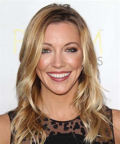 Katie Cassidy Long Wavy Golden Blonde Hairstyle With Light