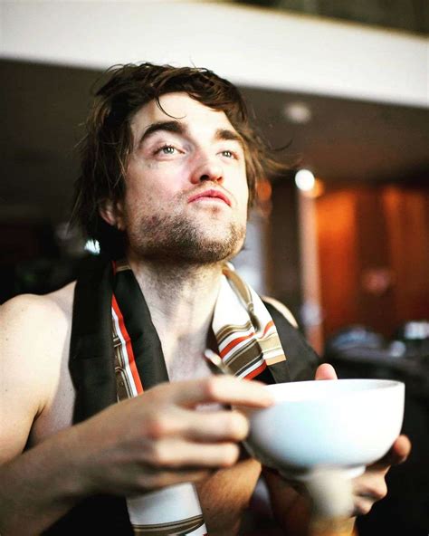 Robert Pattinson’s Workout Routine And Diet Plan Health And Nutrition