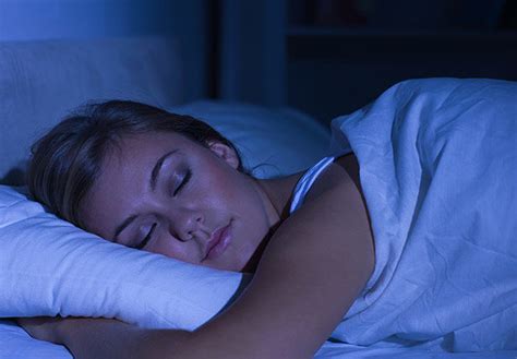 wieviel schlaf braucht der mensch und warum der schlaf von naturvoelkern