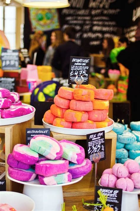 discover  lush marketing strategy