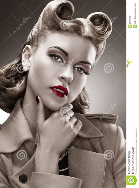 Retro Style Bandw Portrait Styled Woman With Pin Up Hairdo