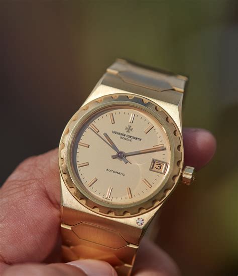 vacheron constantin  yellow gold  buy mid size vc    collected man