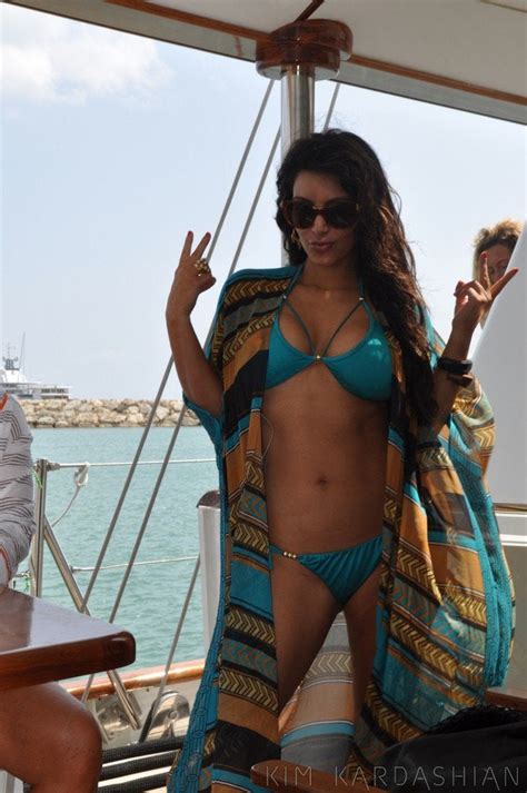 New Kim Kardashian Bikini Pic From Her Website Celebs