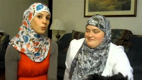 Two American Christian Girls Convert To Islam Youtube